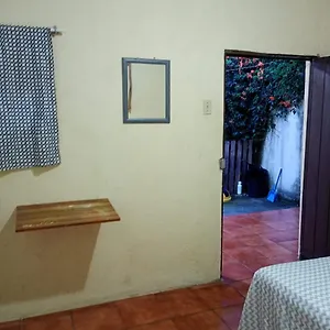 hospedaje-basico-el-descanso.guatemalaantiguahotels.com/